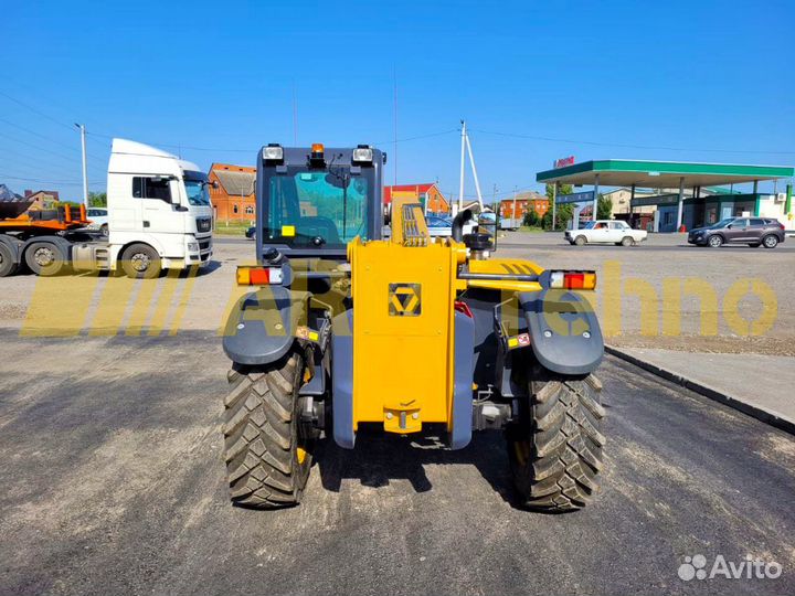 Телескопический погрузчик XCMG XC6-3007V, 2023