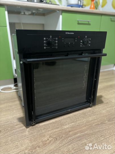 Электрический духовой шкаф