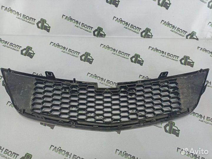 Решетка радиатора передняя Chevrolet Spark 3