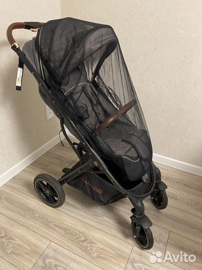Прогулочная коляска luxmom 609