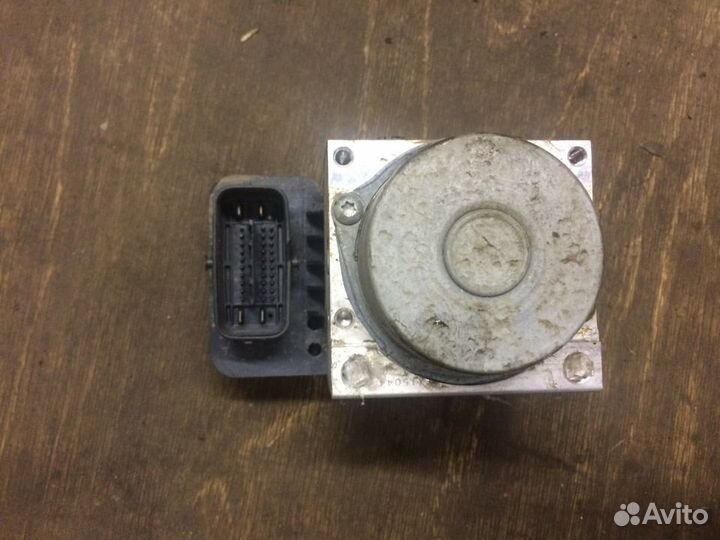 Блок ABS Toyota Corolla E15 150