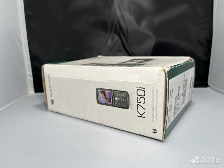 Коробка от телефона SonyEricsson k750i доки