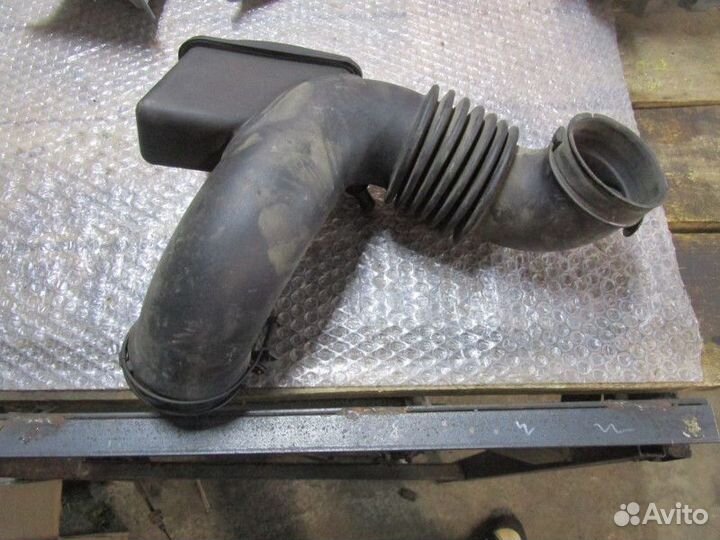 Патрубок воздушного фильтра Kia Magentis 2005-2010