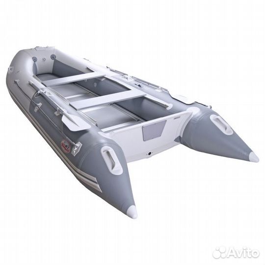 Лодка с мотором
