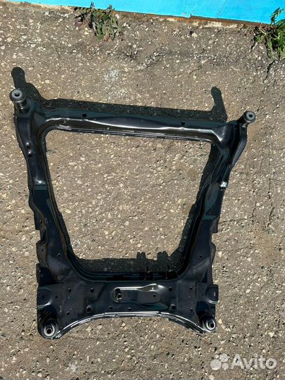 Подрамник балка Nissan X-Trail Renault Koleos