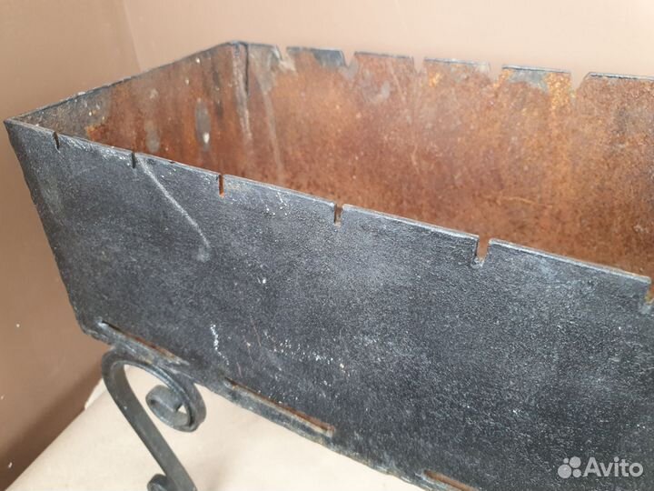 Мангал на ножках