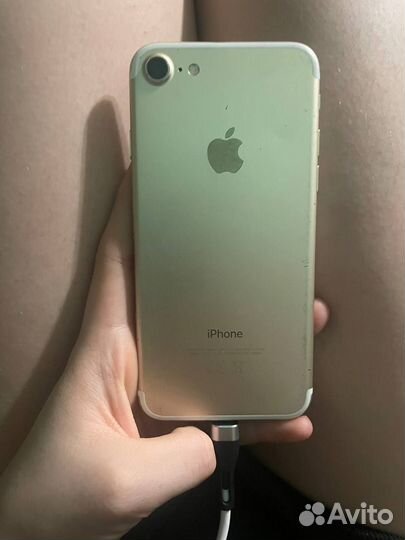 iPhone 7, 32 ГБ