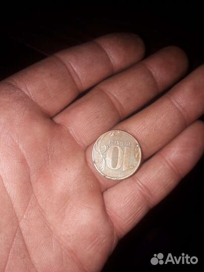 Продам монеты10р 5р
