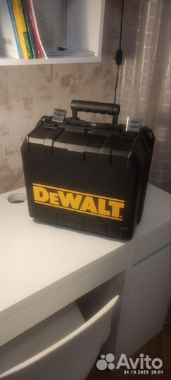 Циркулярная пила dewalt