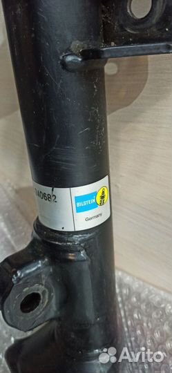 Амортизаторная стойка mersedes w204