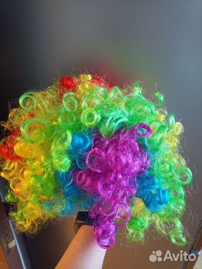 Парик клоуна