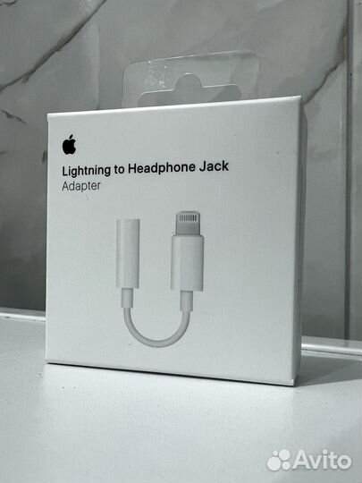 Lightning to headphone jack 3.5 mm