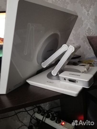 Монитор Samsung