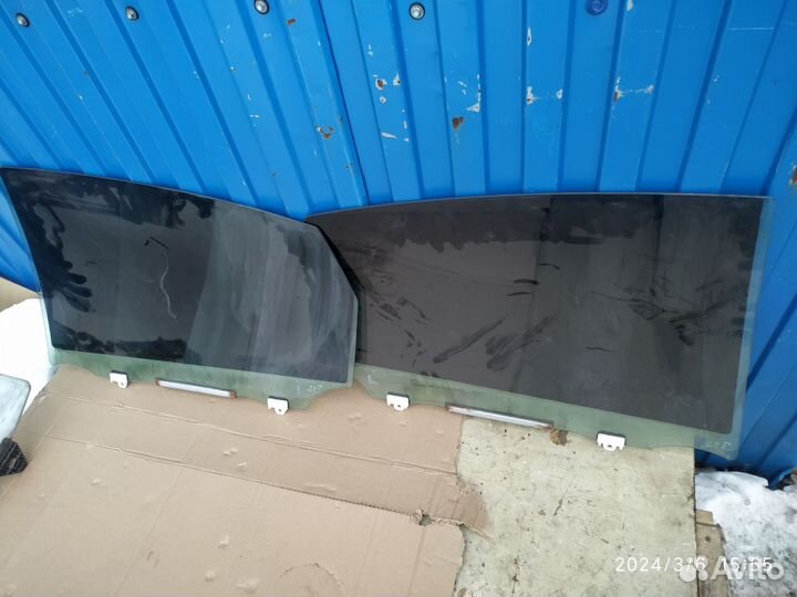 Стекло двери заднее левое правое Nissan Teana J32