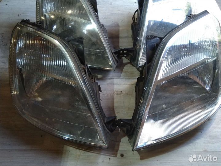 Фары Ford Fiesta 5