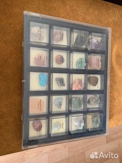Камни и минералы коллекция