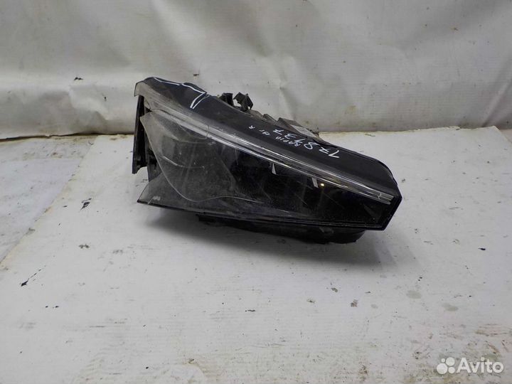 Фара skoda rapid