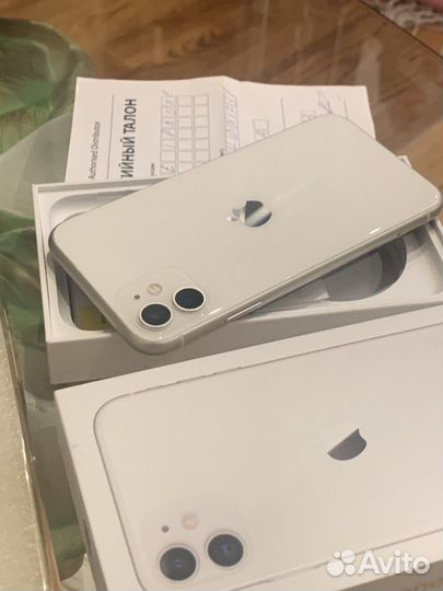 iPhone 11, 128 ГБ