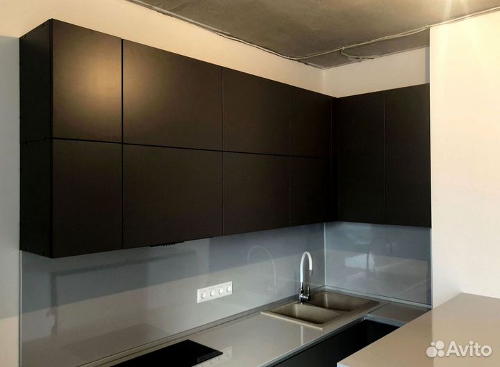 Кухня современная на заказ. Доставка и сборка