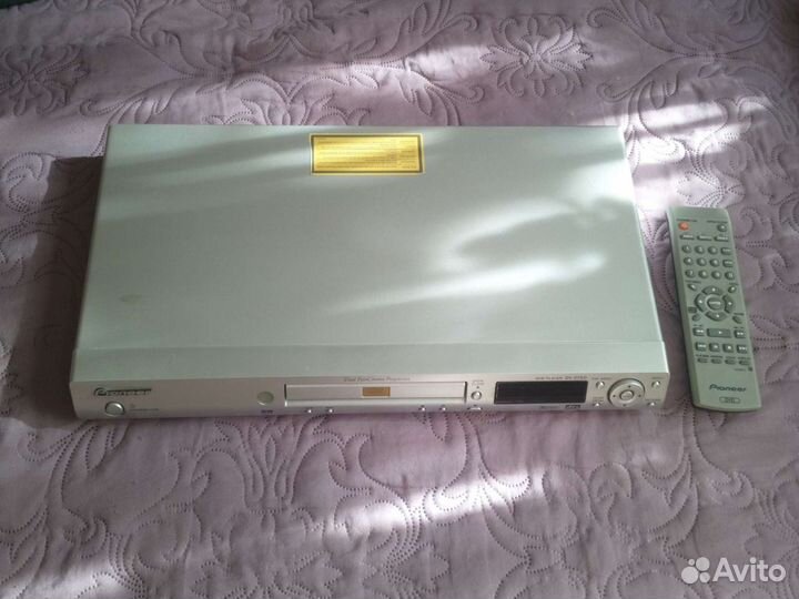 Проигрыватель двд дисков