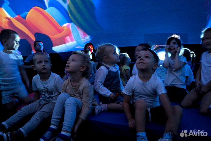 Праздник с развлечениями в Мобильном Планетарии