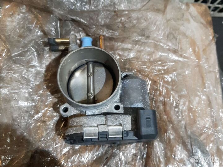 Заслонка дроссельная Ауди A6 C5 A4 B5 А6 С5 2.4
