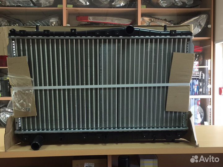 Радиатор охлаждения Шевроле Лачетти