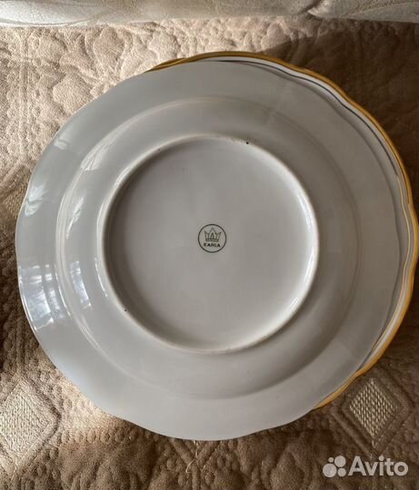 Тарелки глубокие 18 шт и супница гдр