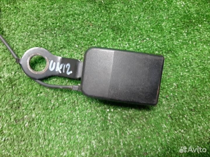 Замок ремня безопасности передний левый Renault D