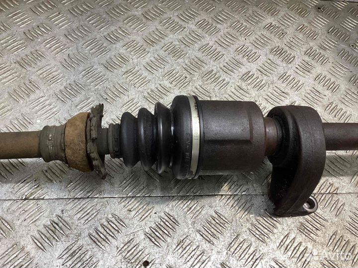 Привод правый передний Honda Accord