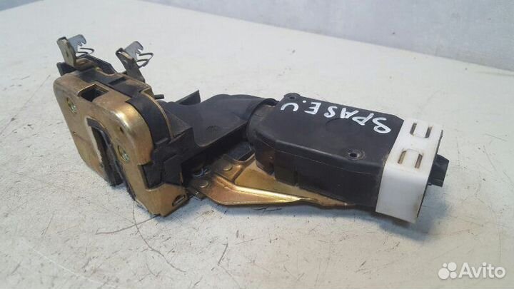 Замок двери передний правый Mitsubishi Space Star