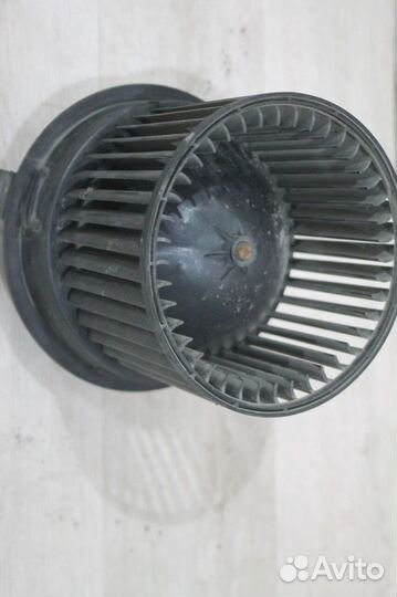 Моторчик отопителя Nissan Almera g 15