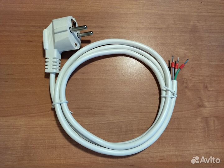 Сетевой шнур с вилкой – 1000Вт, 4А