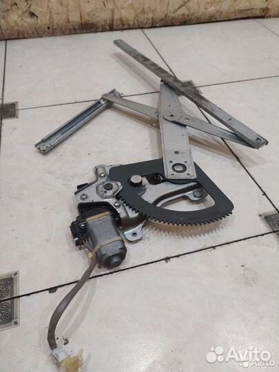 Стеклоподьемник передний правый Chevrolet Авео Т25