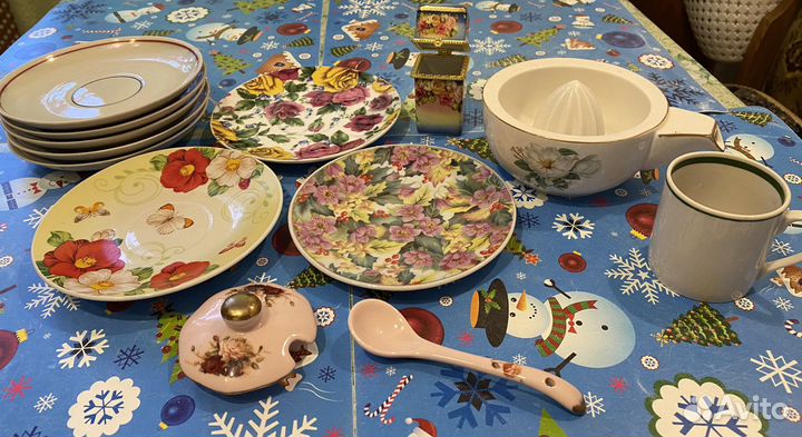 Тарелки, чашки, салатники