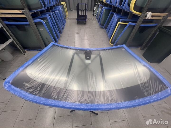 Стекло лобовое BMW X6 (G06) 51317440773