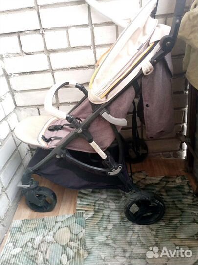 Прогулочная коляска