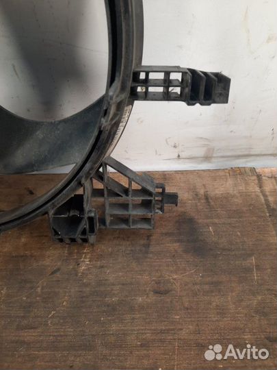 Вентилятор радиатора Nissan Micra хэтчбэк 3 дв