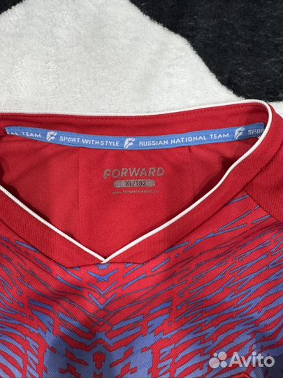 Футболка Forward