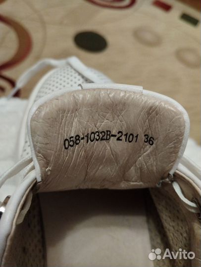 Продам ботинки для девочки