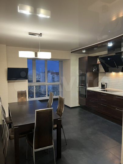 2-к. квартира, 70 м², 10/10 эт.