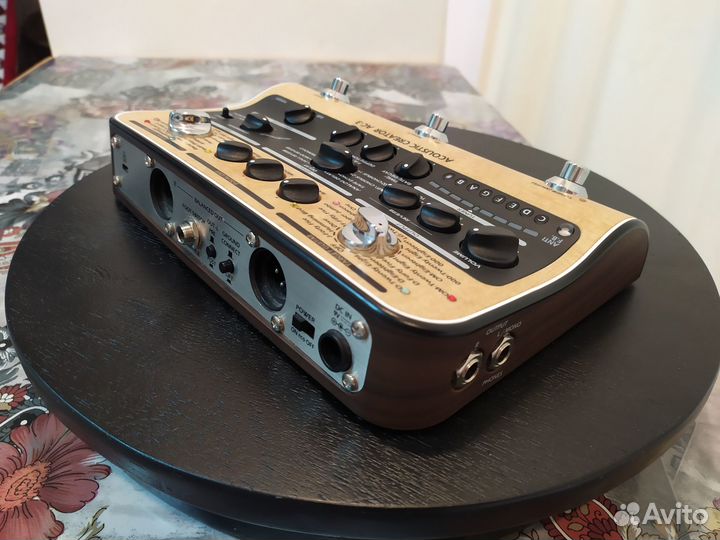 Педаль эффектов для гитары zoom AC-3