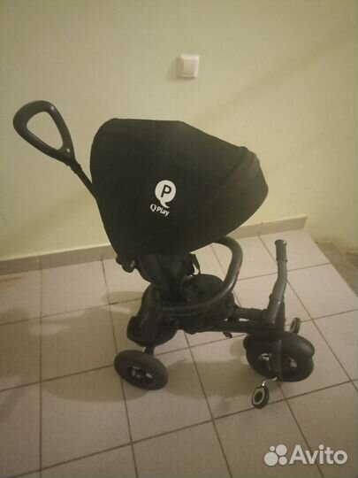 Детский велосипед с ручкой