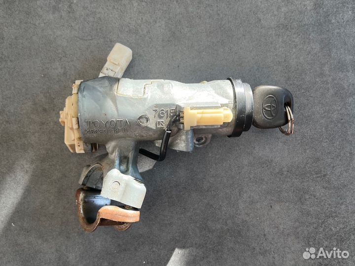 Замок зажигания toyota corolla e110