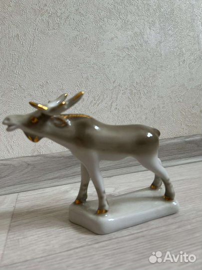 Фарфоровые статуэтки лось