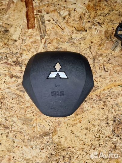 SRS система Митсубиси Аутлендер 3