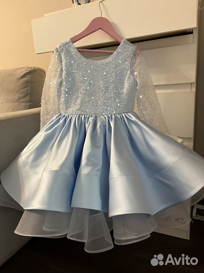 Платье нарядное на девочку 134 140
