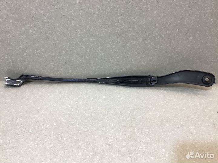 Поводок стеклоочистителя передний левый Volvo S40