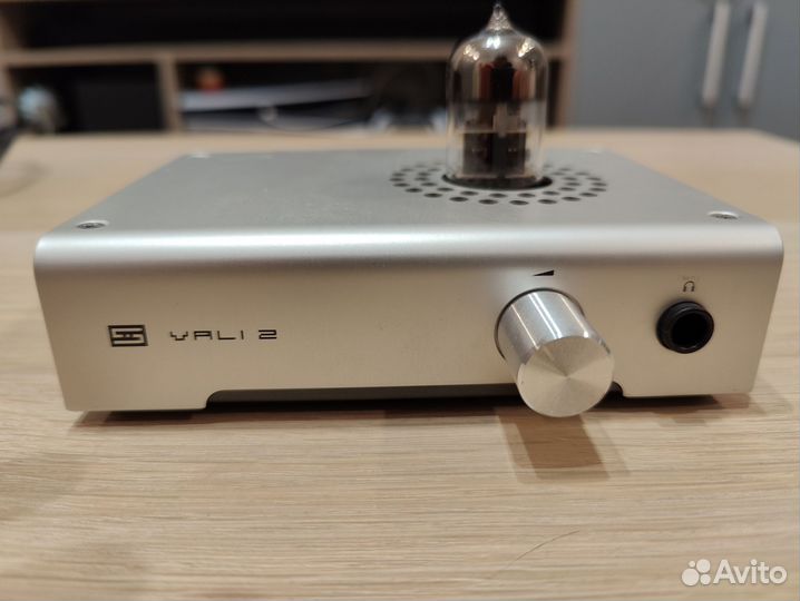 Ламповый усилитель Schiit Vali 2+