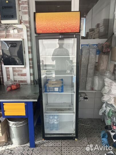 Холодильник витрина бу